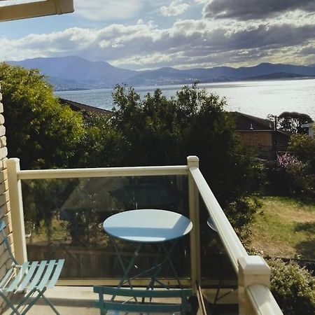 Spacious Modern Home Outstanding Views Sleeps 9 Hobart Kültér fotó